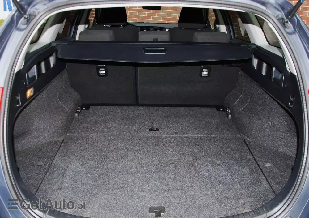 TOYOTA Auris 1.6 Premium