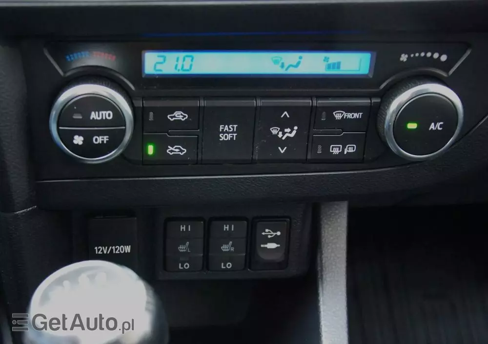 TOYOTA Auris 1.6 Premium