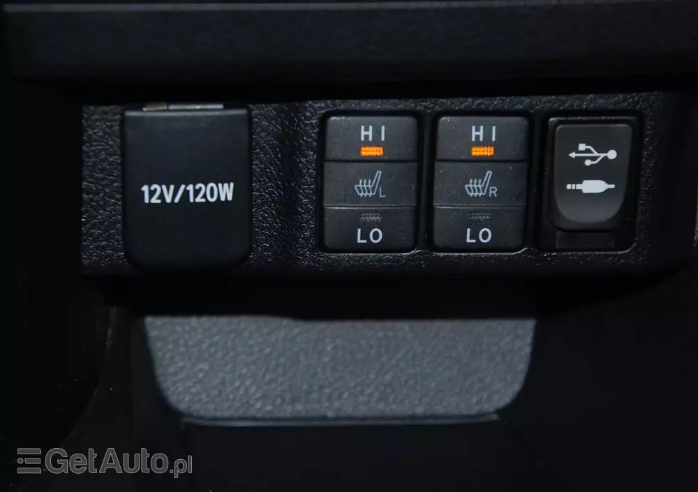 TOYOTA Auris 1.6 Premium