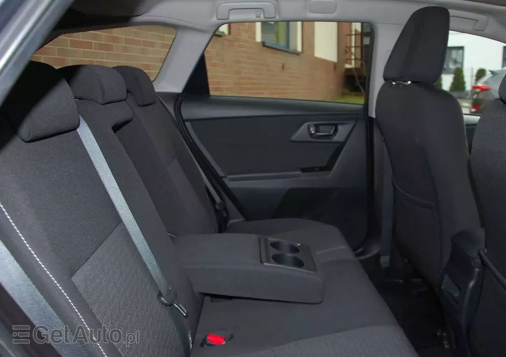 TOYOTA Auris 1.6 Premium