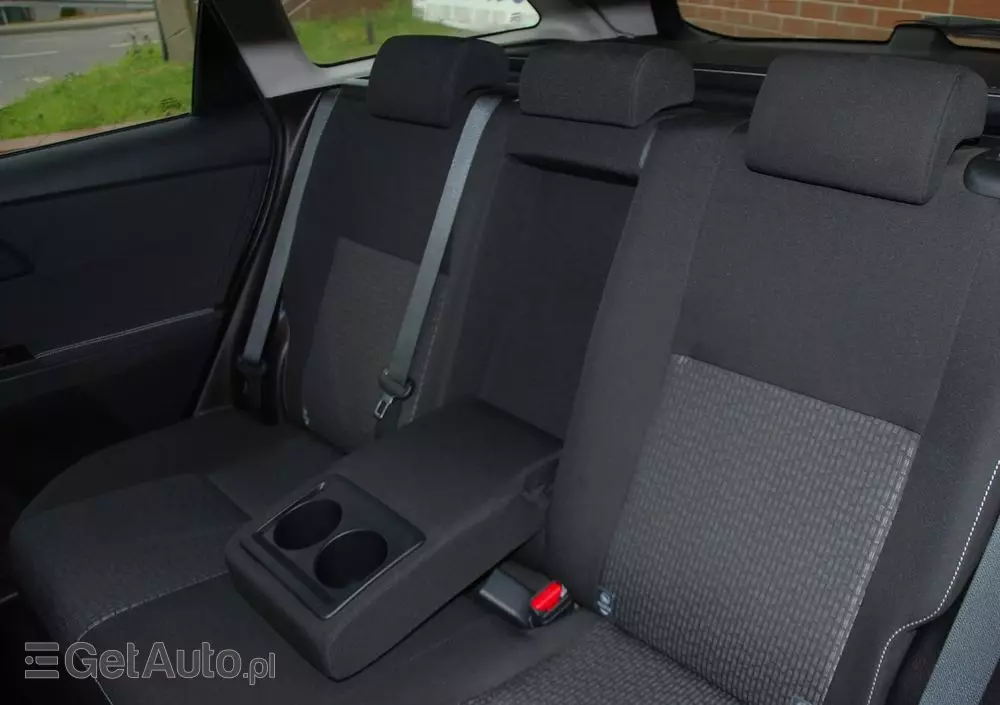 TOYOTA Auris 1.6 Premium