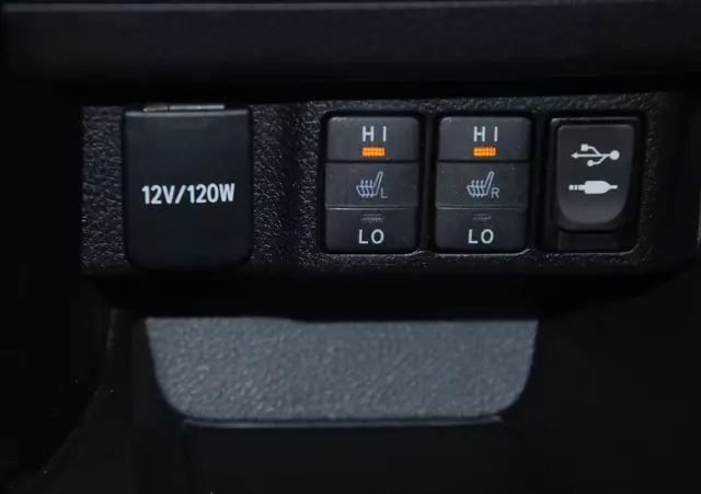 TOYOTA Auris 1.6 Premium