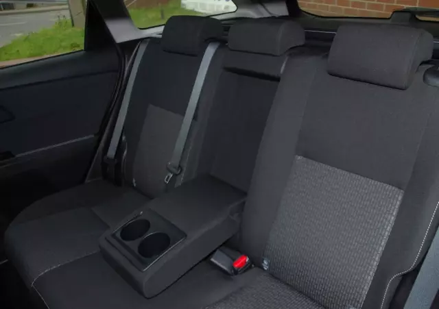 TOYOTA Auris 1.6 Premium