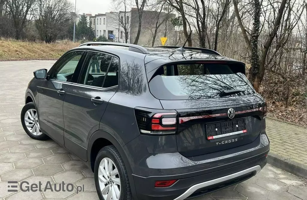 VOLKSWAGEN T-Cross 