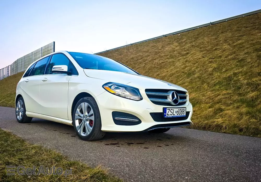 MERCEDES-BENZ Klasa B 250 4-Matic