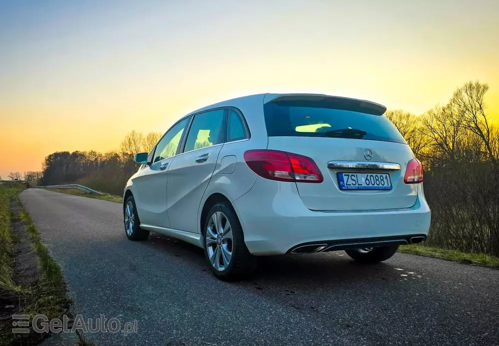 MERCEDES-BENZ Klasa B 250 4-Matic