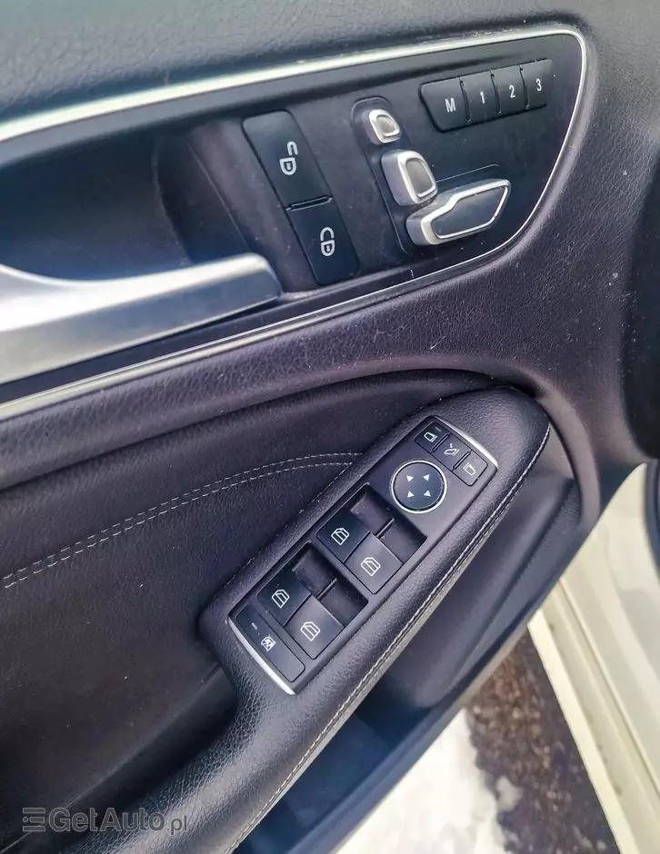 MERCEDES-BENZ Klasa B 250 4-Matic