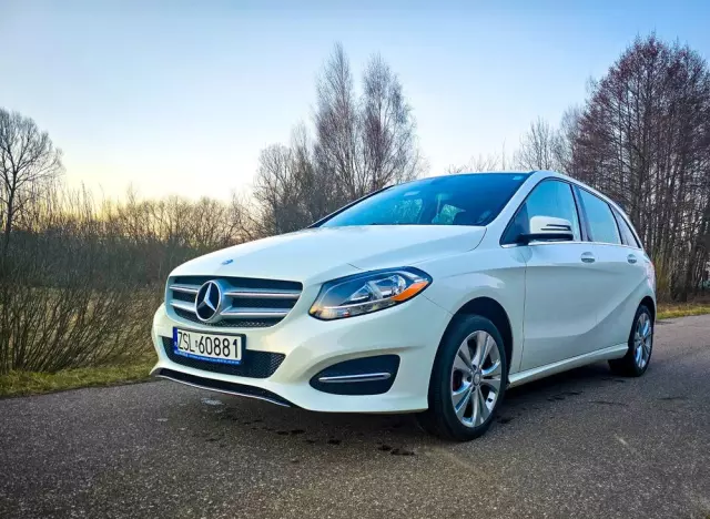 MERCEDES-BENZ Klasa B 250 4-Matic