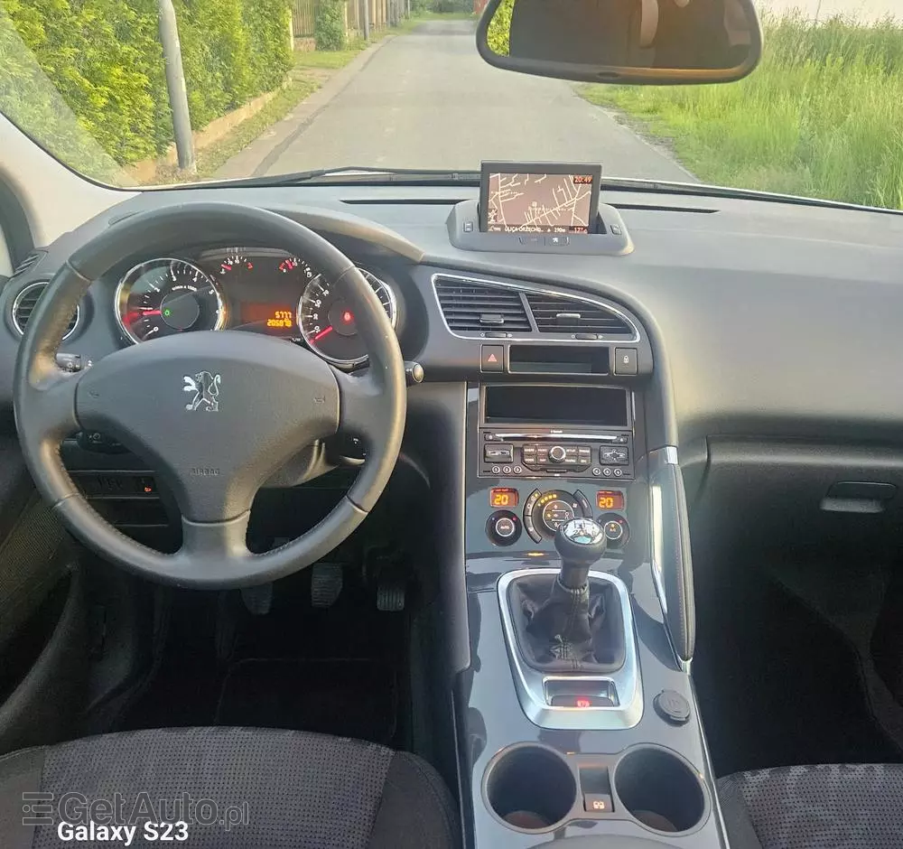 PEUGEOT 3008 120 VTi Premium