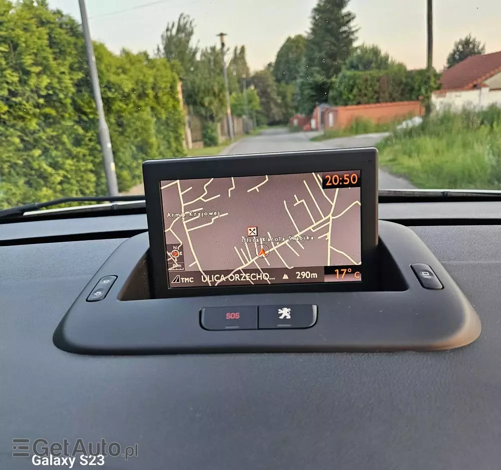 PEUGEOT 3008 120 VTi Premium