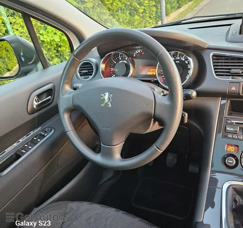 PEUGEOT 3008 120 VTi Premium