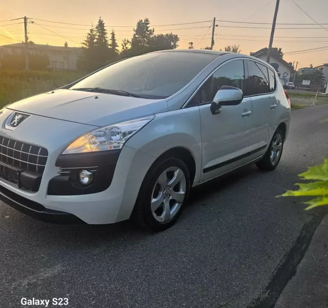 PEUGEOT 3008 120 VTi Premium
