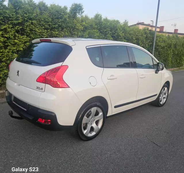 PEUGEOT 3008 120 VTi Premium