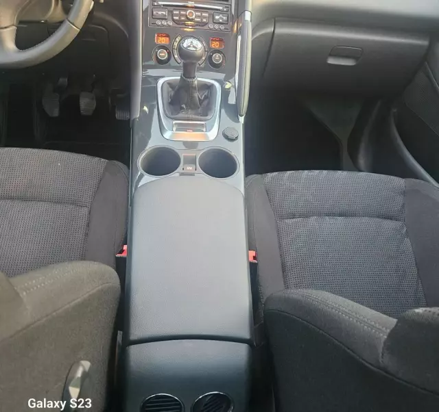 PEUGEOT 3008 120 VTi Premium