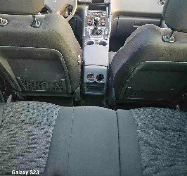 PEUGEOT 3008 120 VTi Premium