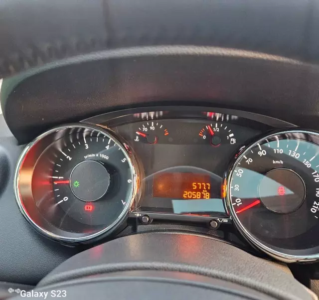 PEUGEOT 3008 120 VTi Premium