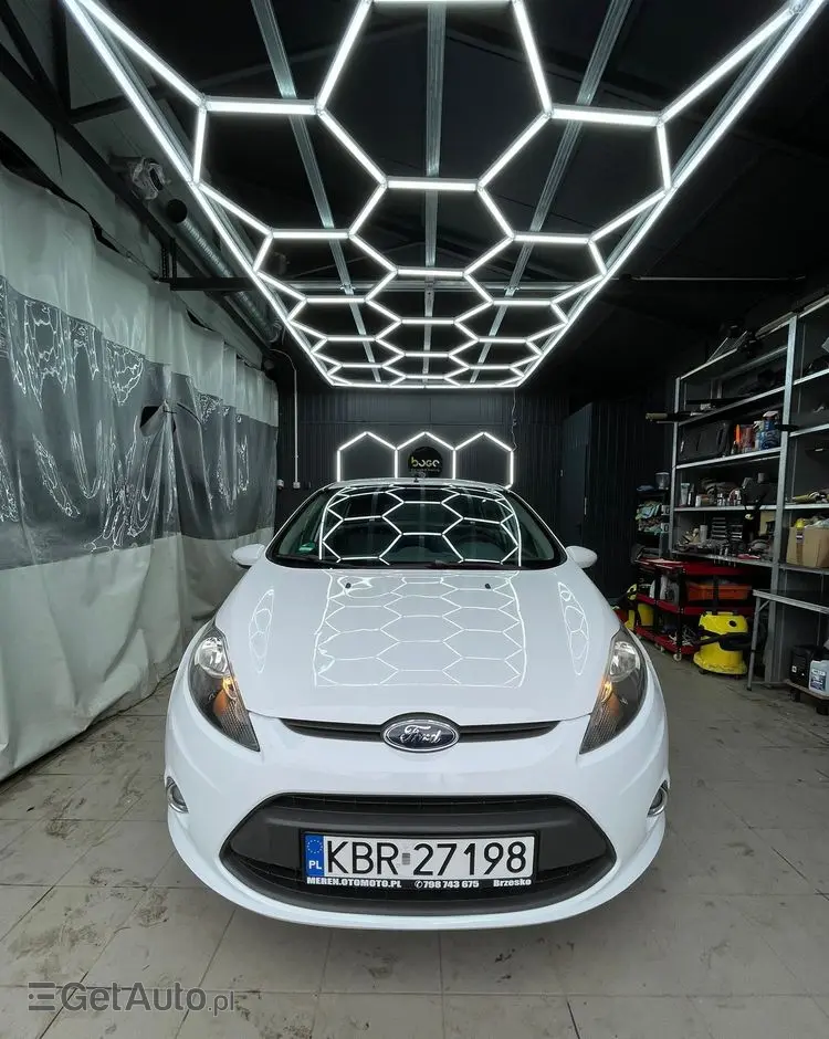 FORD Fiesta 1.25 Champions Edition