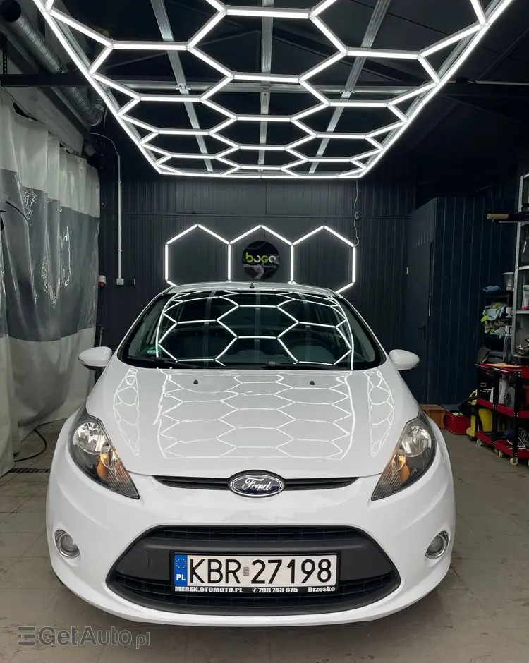 FORD Fiesta 1.25 Champions Edition