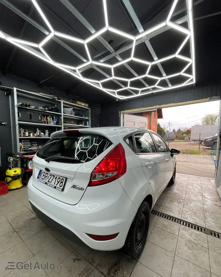 FORD Fiesta 1.25 Champions Edition