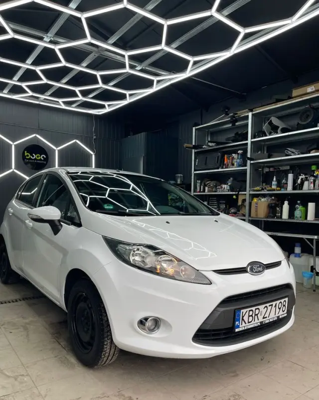 FORD Fiesta 1.25 Champions Edition