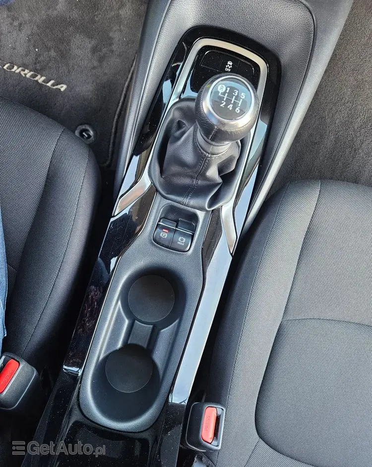 TOYOTA Corolla 1.5 Comfort