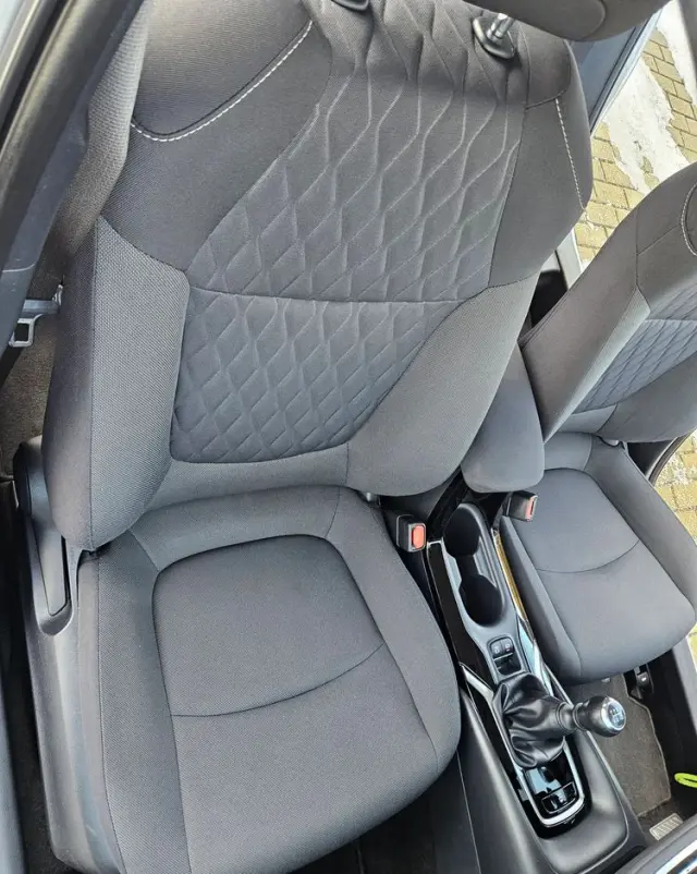 TOYOTA Corolla 1.5 Comfort