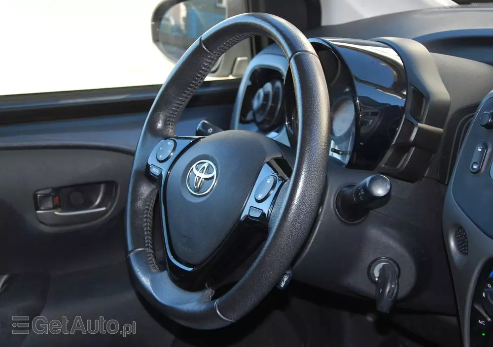 TOYOTA Aygo 