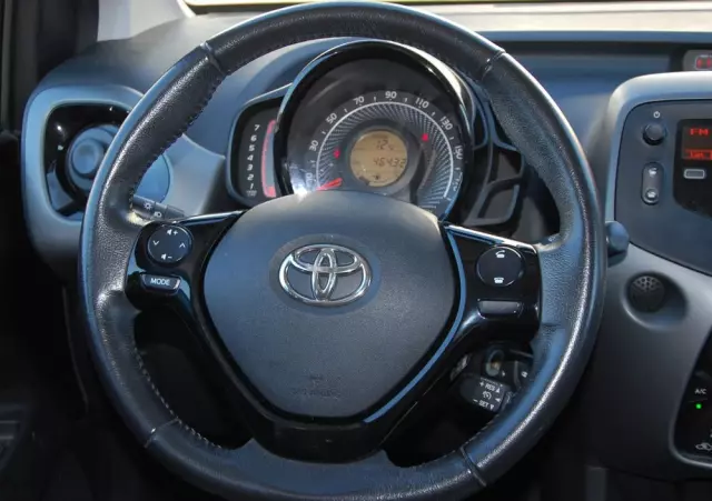 TOYOTA Aygo 