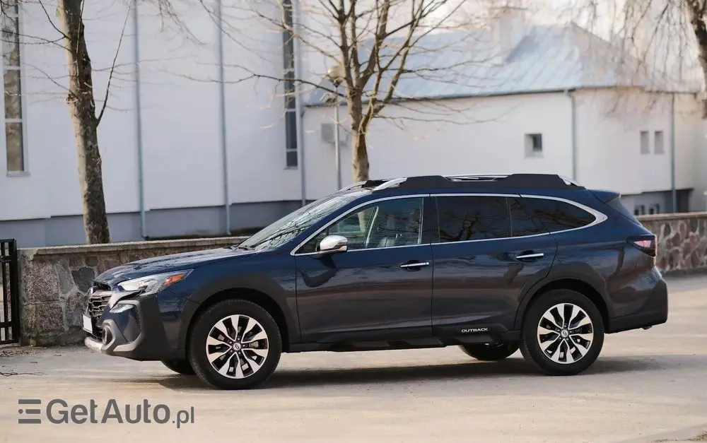 SUBARU Outback 