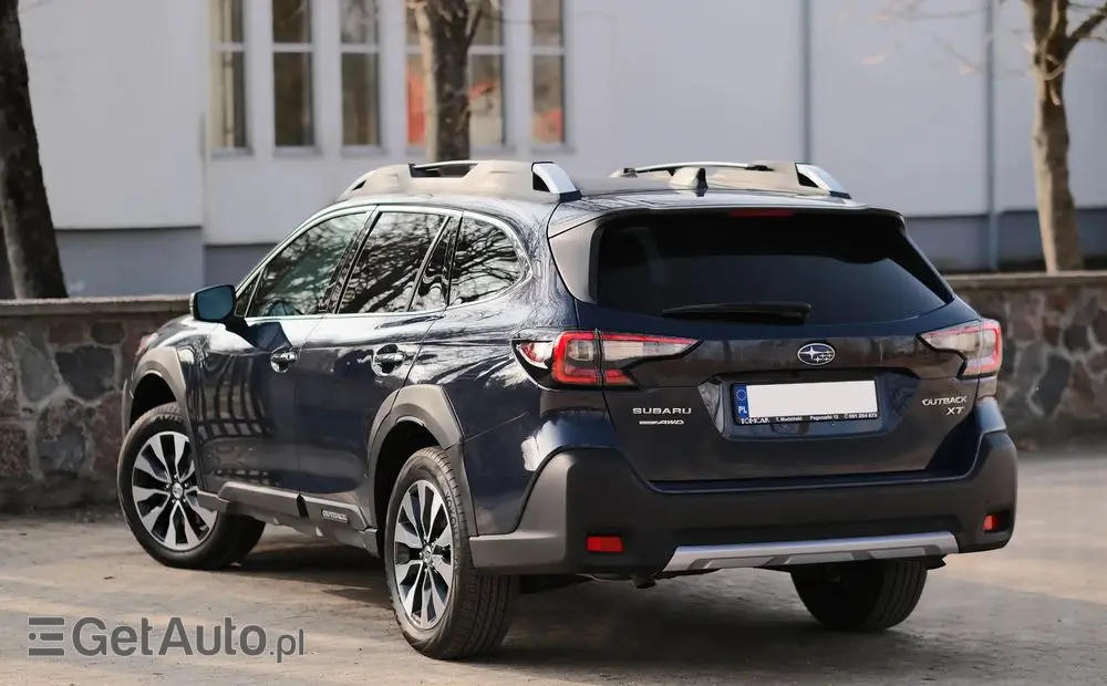SUBARU Outback 