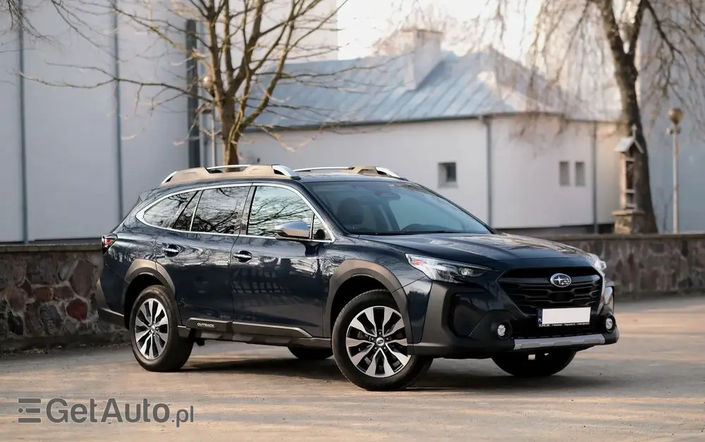 SUBARU Outback 