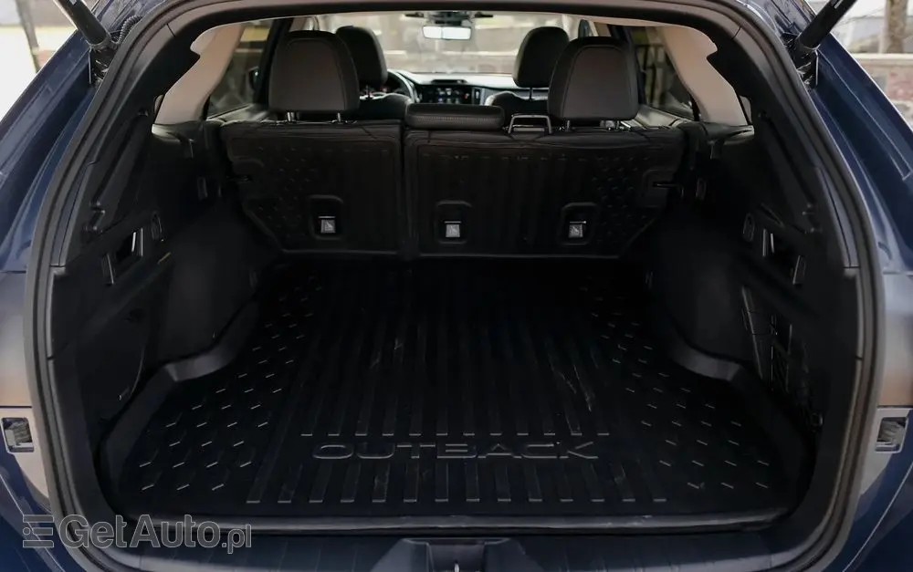 SUBARU Outback 