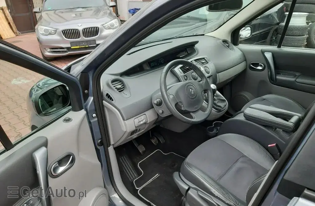RENAULT Scenic 