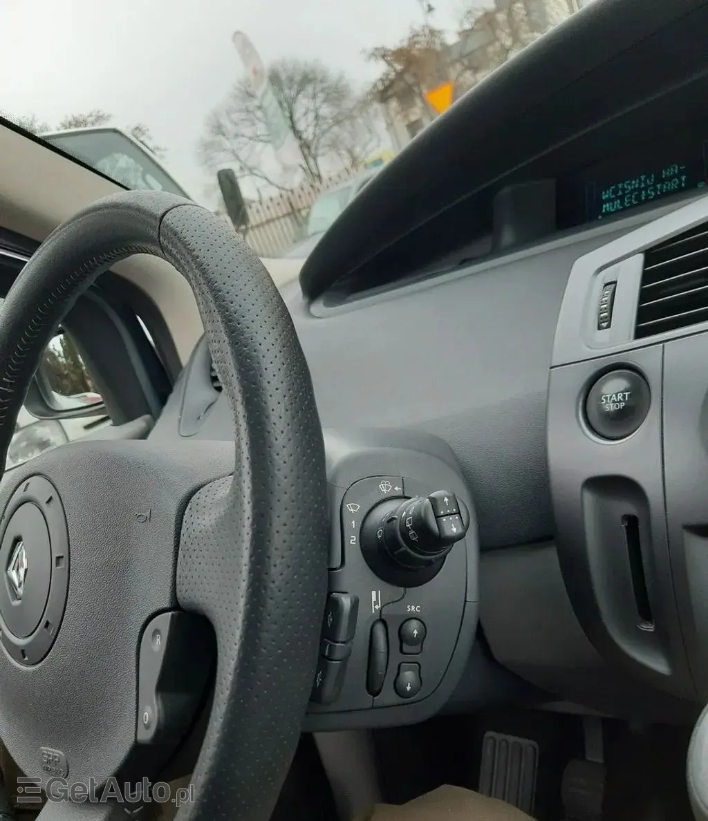 RENAULT Scenic 