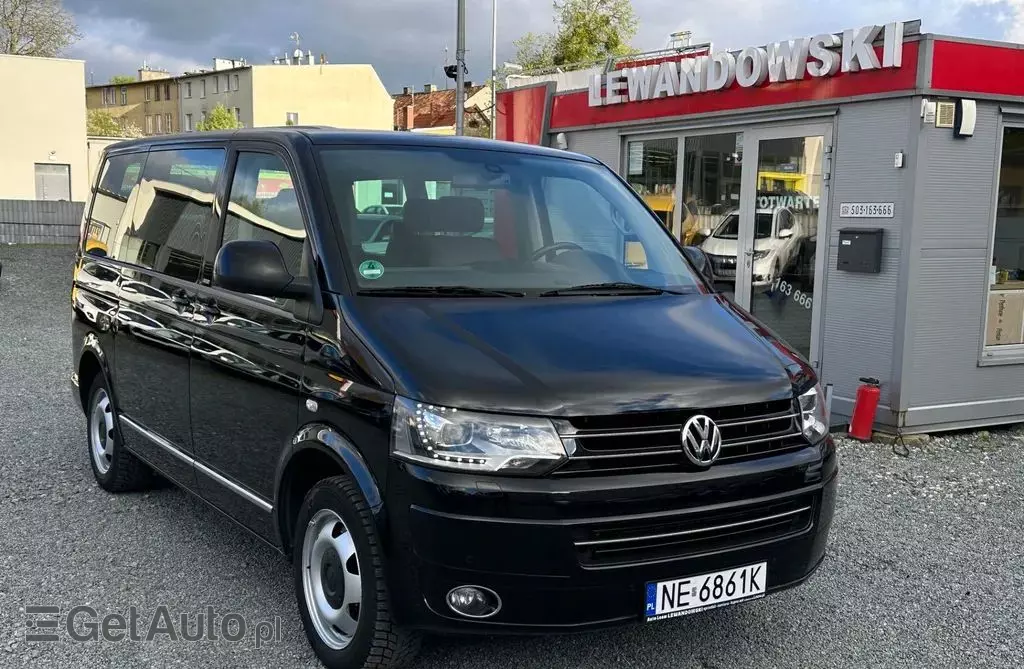 VOLKSWAGEN Multivan 