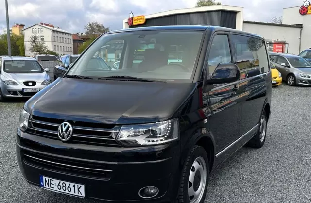 VOLKSWAGEN Multivan 