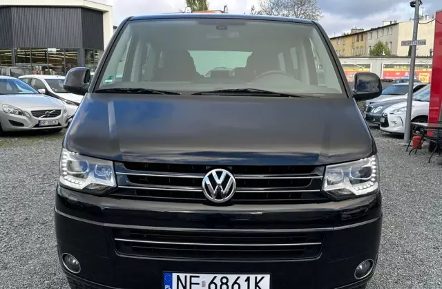VOLKSWAGEN Multivan 