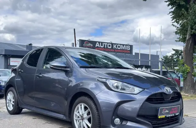 TOYOTA Yaris 