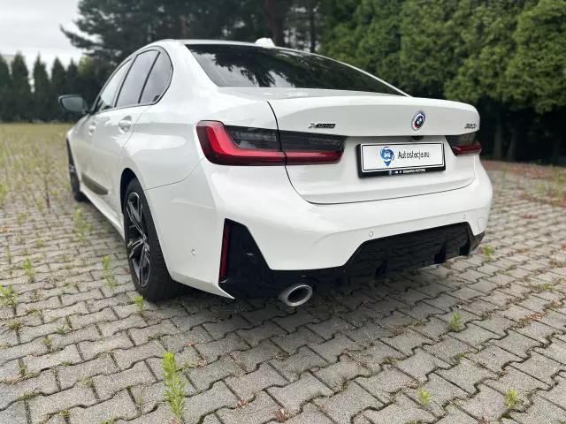 BMW Seria 3 320i