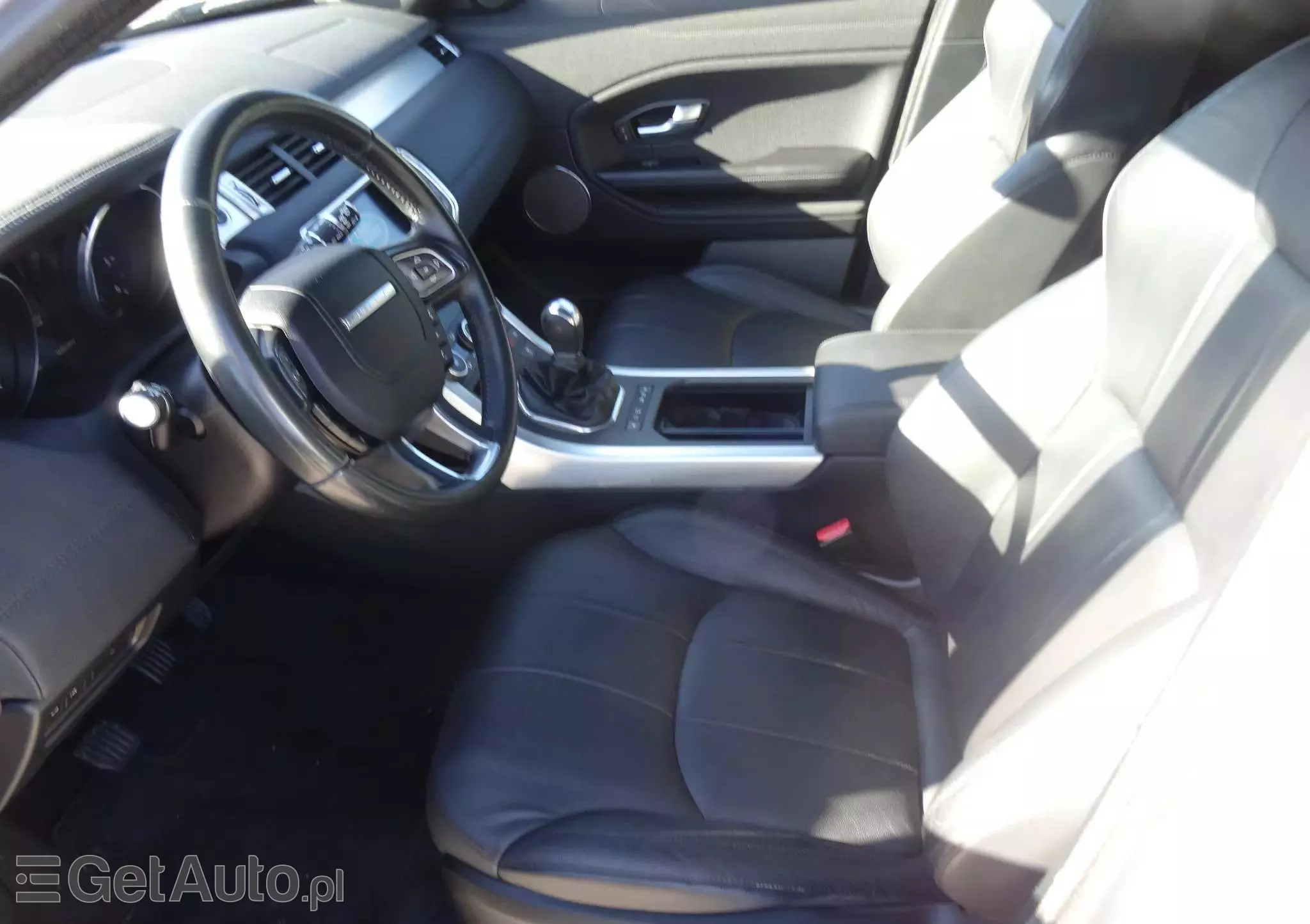 LAND ROVER Range Rover Evoque 2.0 D150 R-Dynamic