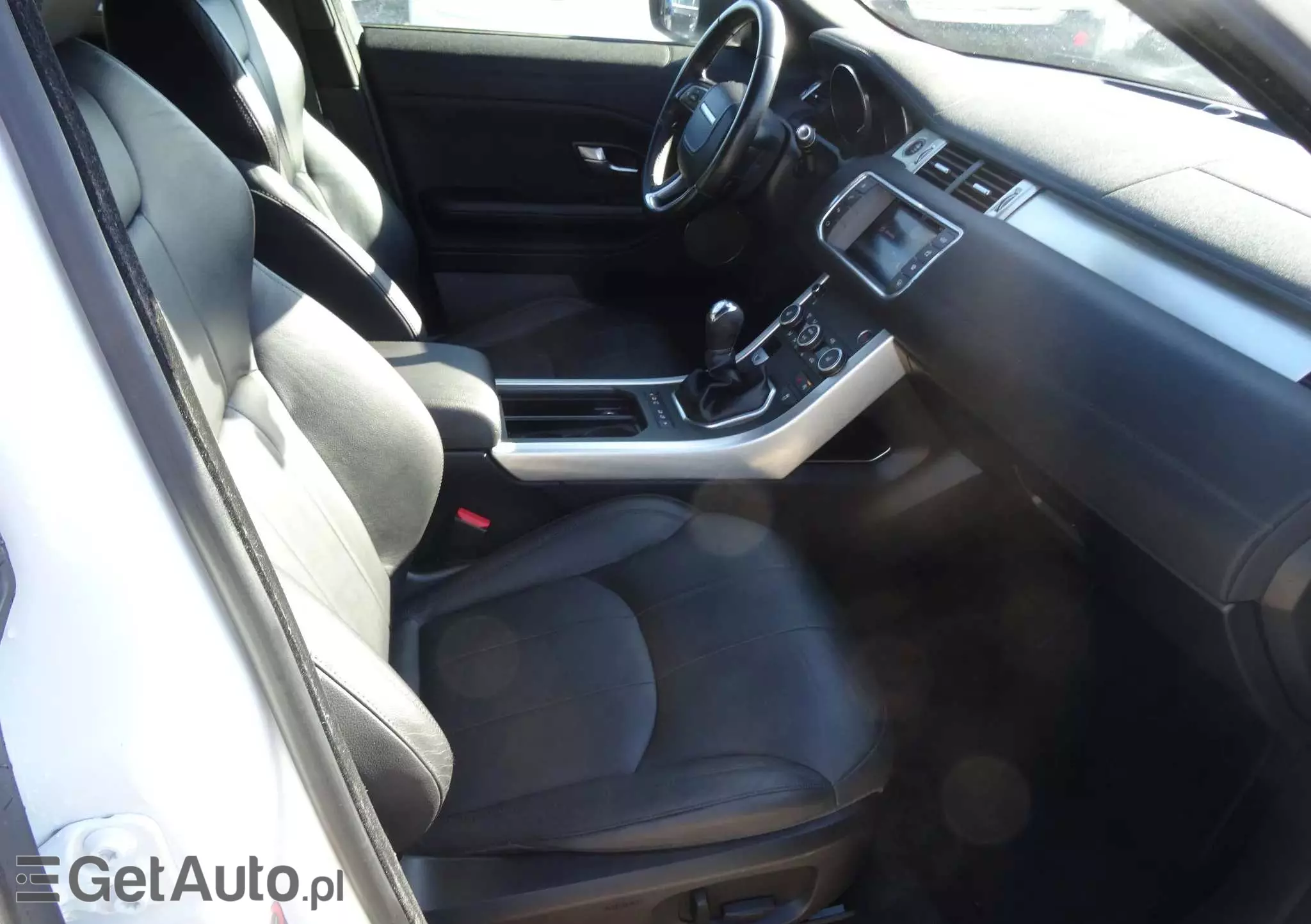 LAND ROVER Range Rover Evoque 2.0 D150 R-Dynamic