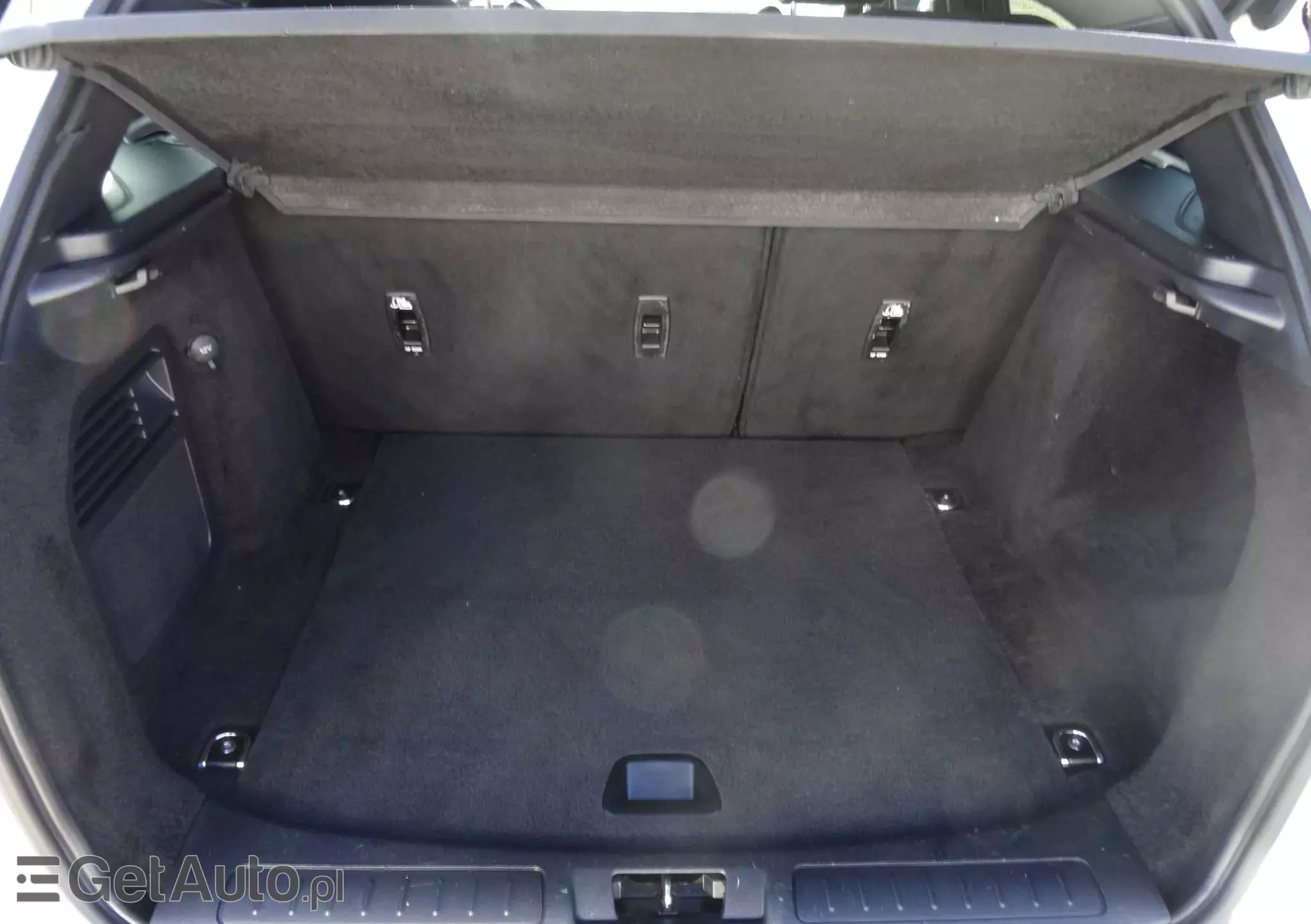 LAND ROVER Range Rover Evoque 2.0 D150 R-Dynamic