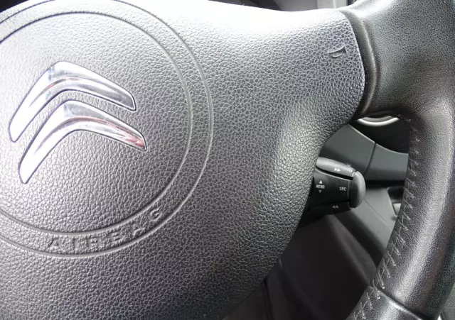 CITROËN Berlingo Multispace BlueHDi 120 S&S SHINE