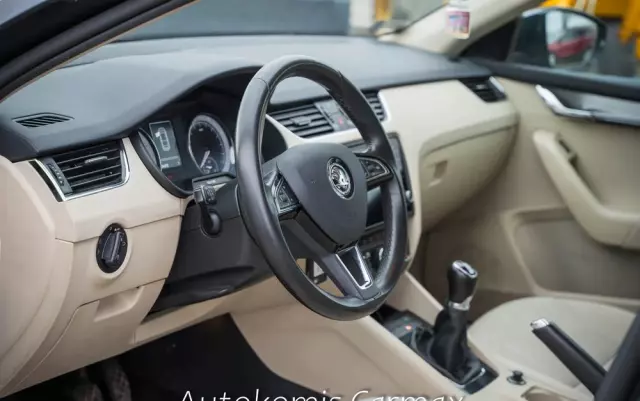 SKODA Octavia 2.0 TDI 4x4 Drive