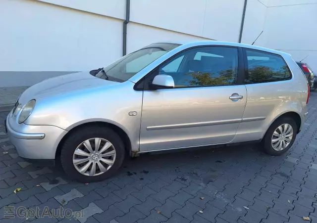 VOLKSWAGEN Polo Basis