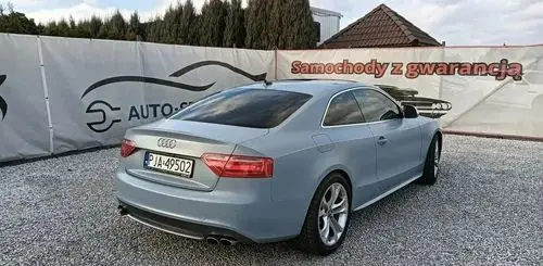 AUDI S5 
