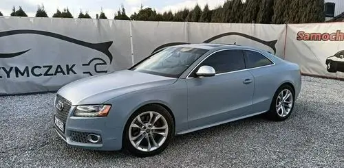 AUDI S5 