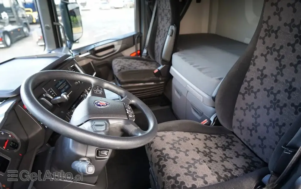 SCANIA S 500 / RETARDER / KLIMA POSTOJOWA / CAŁA NA PODUSZKACH / OPONY 100% 