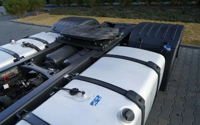 SCANIA S 500 / RETARDER / KLIMA POSTOJOWA / CAŁA NA PODUSZKACH / OPONY 100% 