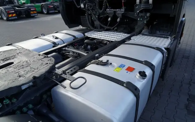 SCANIA S 500 / RETARDER / KLIMA POSTOJOWA / CAŁA NA PODUSZKACH / OPONY 100% 